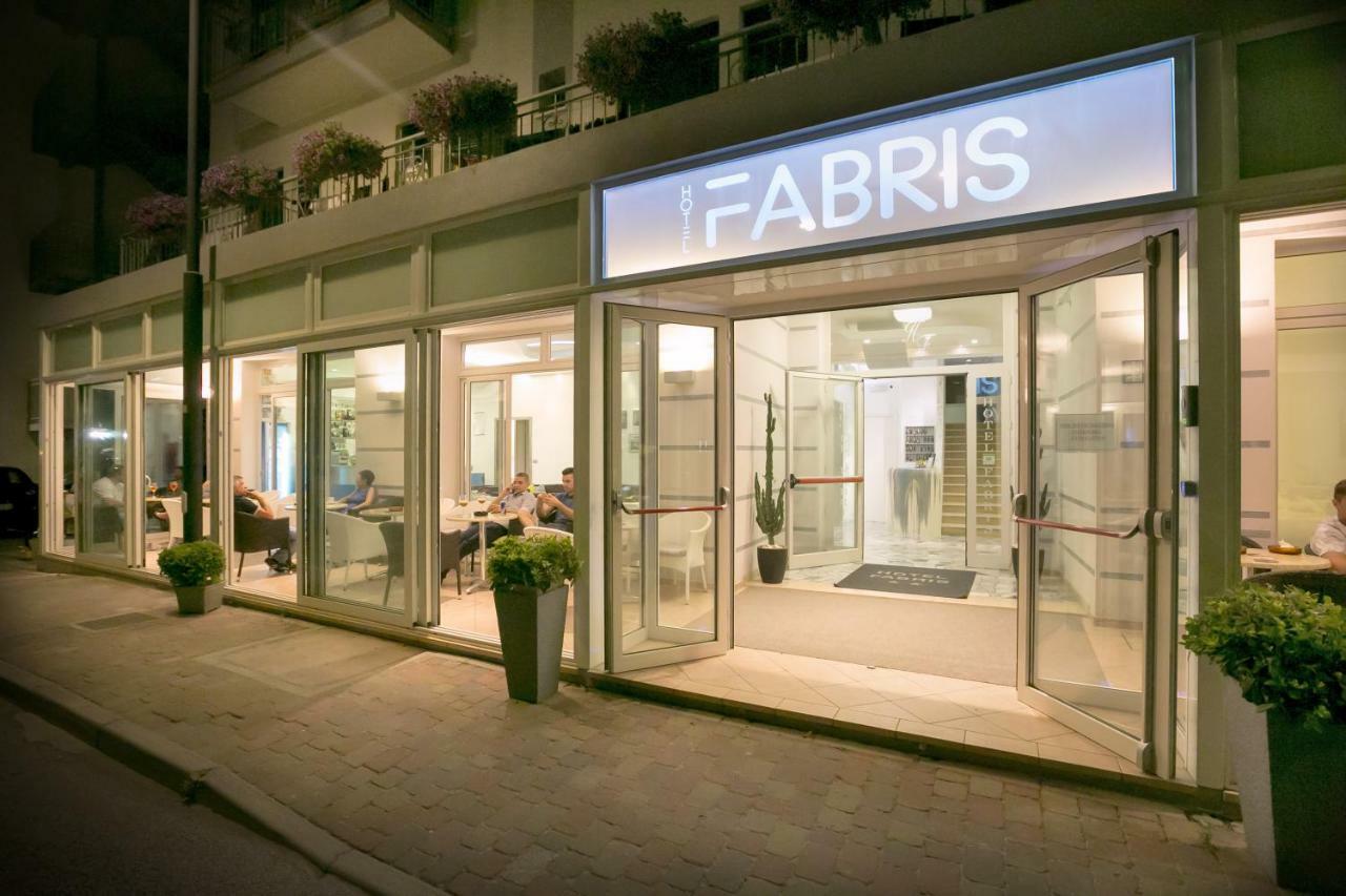 Hotel Fabris Каорле Экстерьер фото